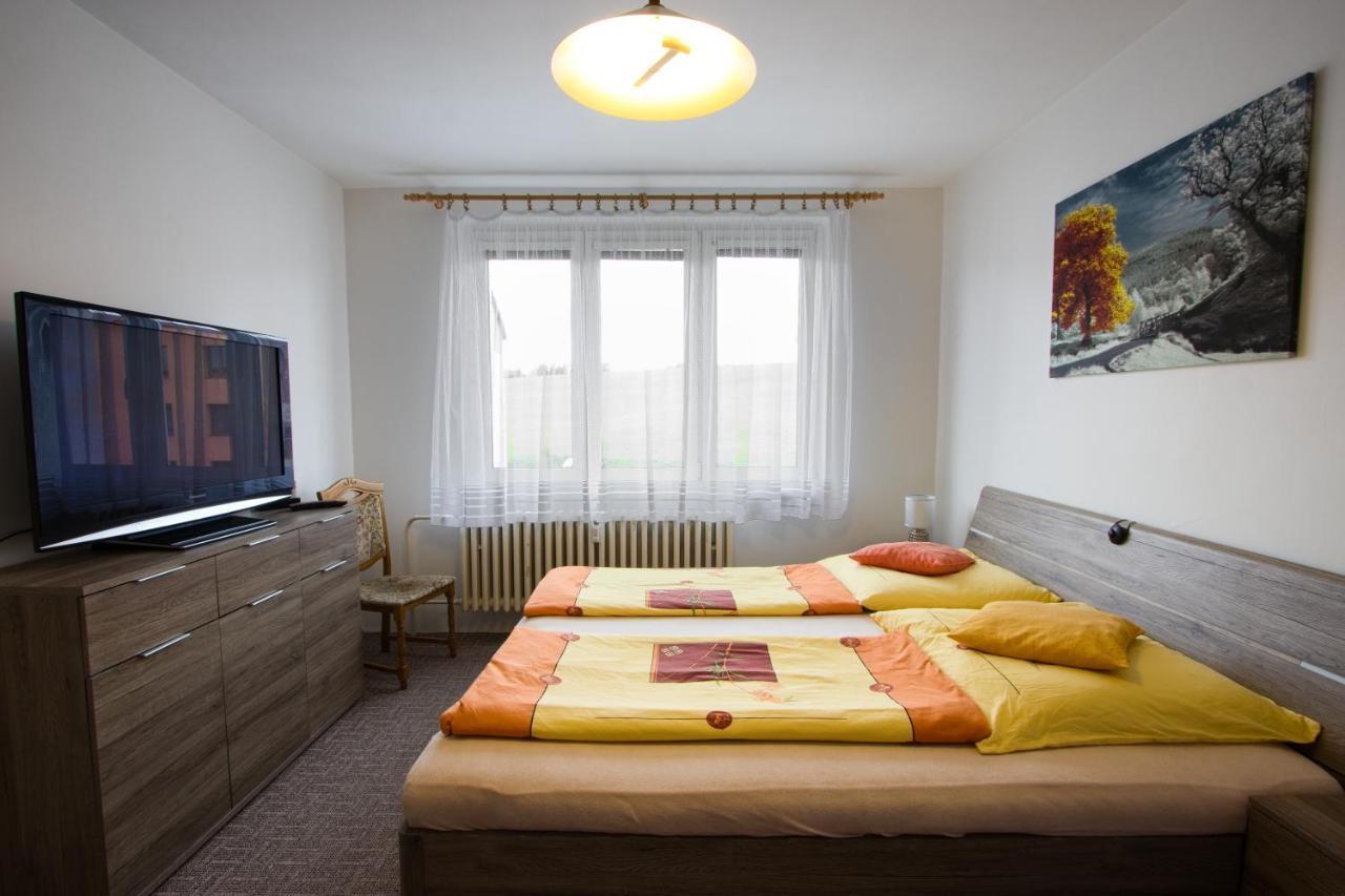 Apartman U Klinovce Kovarska Ngoại thất bức ảnh